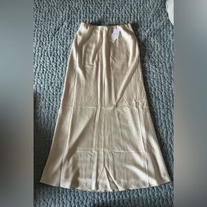 Abercrombie column maxi skirt, unworn with tags
